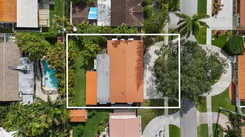 1101 NE 4th Court Hallandale Beach FL 33009