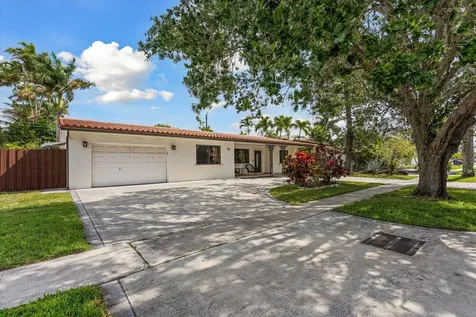 1101 NE 4th Court Hallandale Beach FL 33009