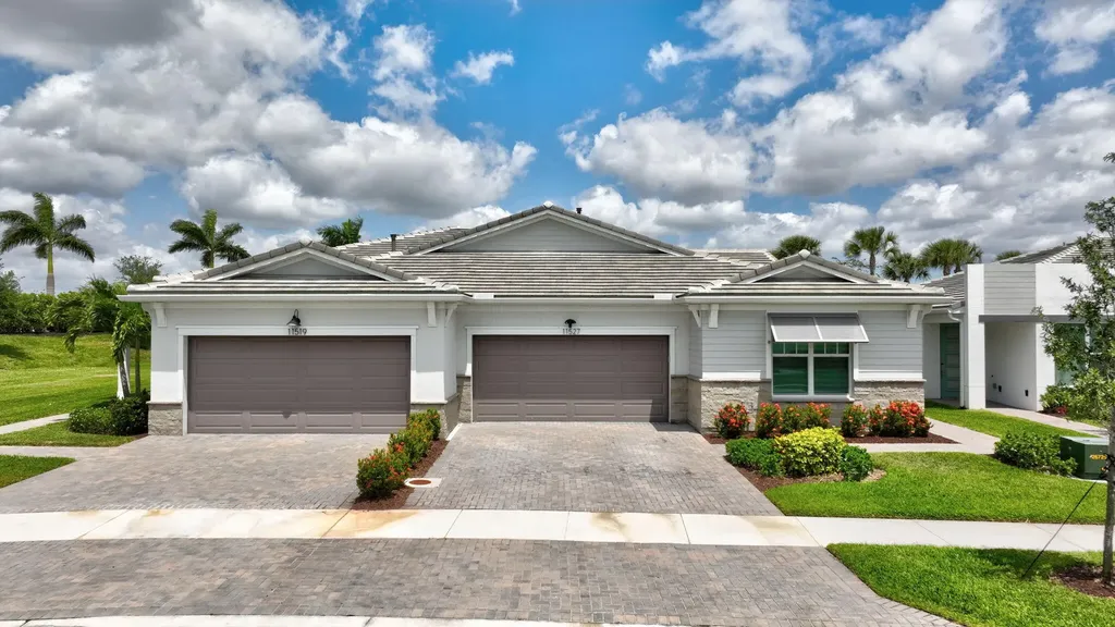11527 SW Viridian Boulevard Port St Lucie FL 34987