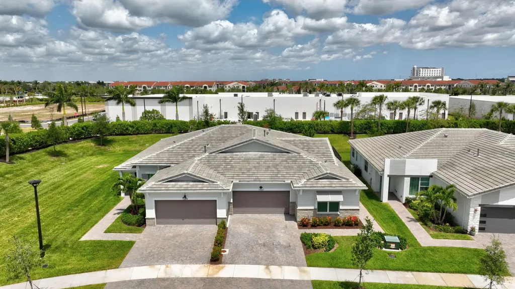 11527 SW Viridian Boulevard Port St Lucie FL 34987