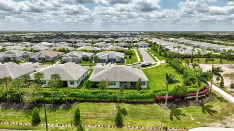 11527 SW Viridian Boulevard Port St Lucie FL 34987