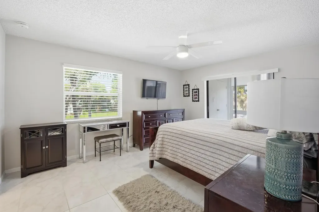 563 Piedmont L Delray Beach FL 33484