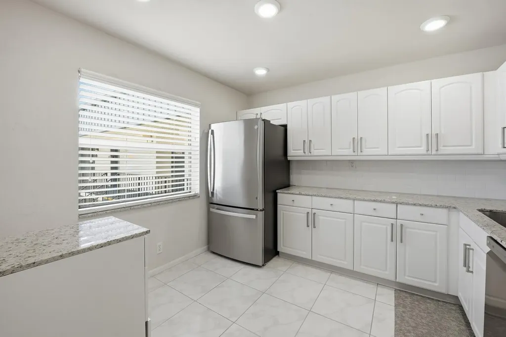 563 Piedmont L Delray Beach FL 33484