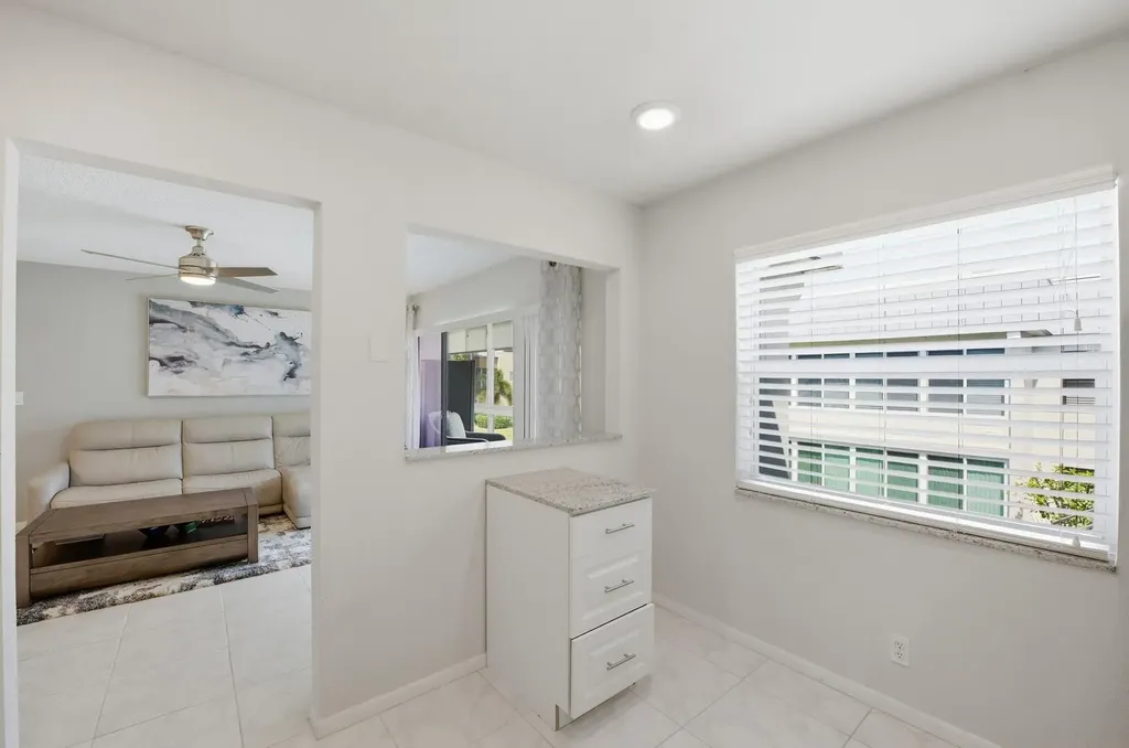 563 Piedmont L Delray Beach FL 33484