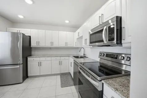 563 Piedmont L Delray Beach FL 33484