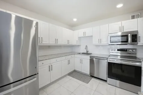563 Piedmont L Delray Beach FL 33484