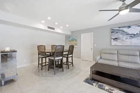 563 Piedmont L Delray Beach FL 33484
