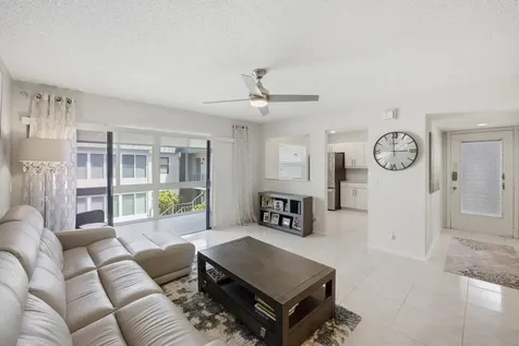563 Piedmont L Delray Beach FL 33484