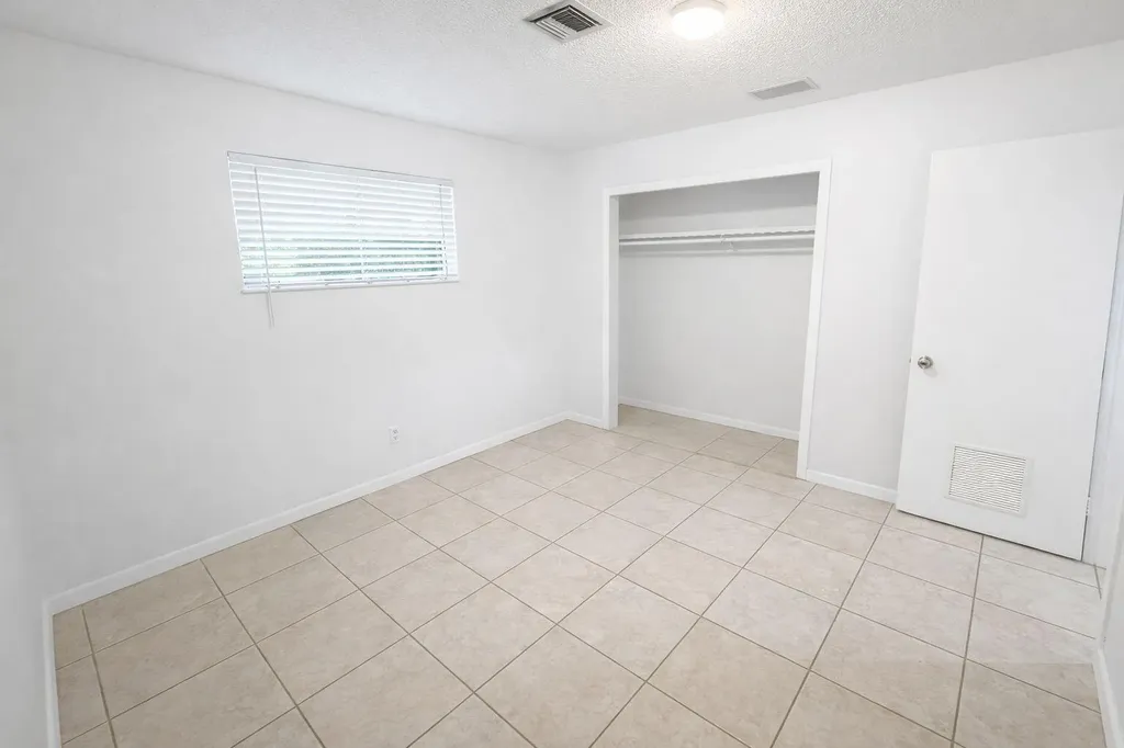 1504 41st Avenue Vero Beach FL 32960