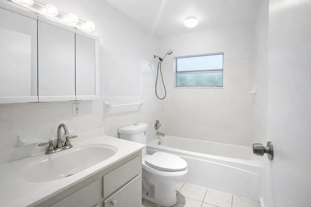 1504 41st Avenue Vero Beach FL 32960