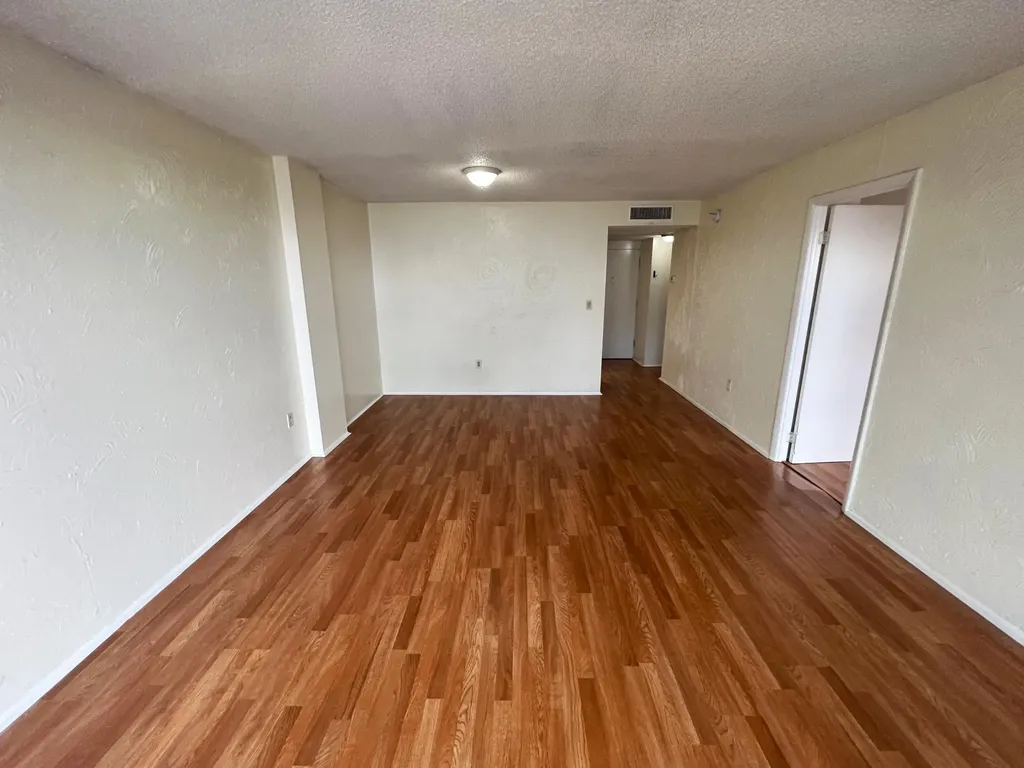 15600 NW 7th Avenue Miami FL 33169