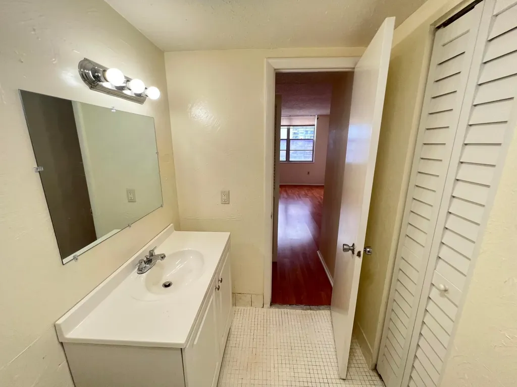 15600 NW 7th Avenue Miami FL 33169