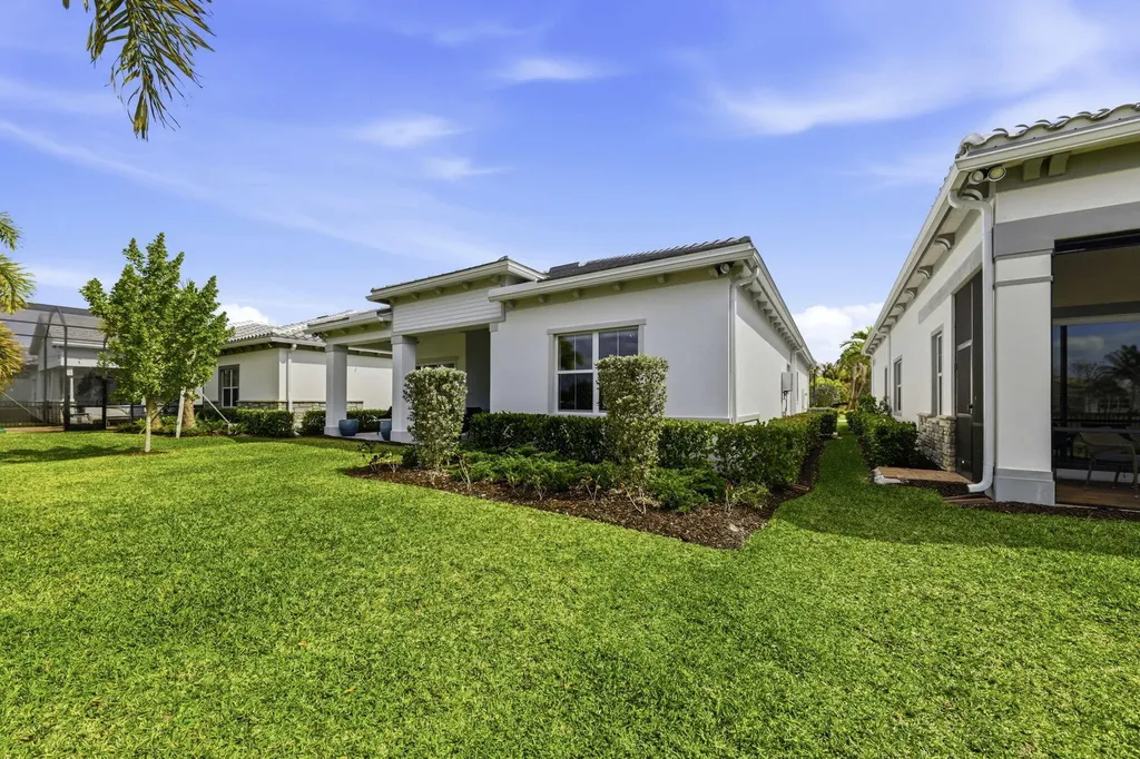 10332 Northbrook Circle Palm Beach Gardens FL 33412