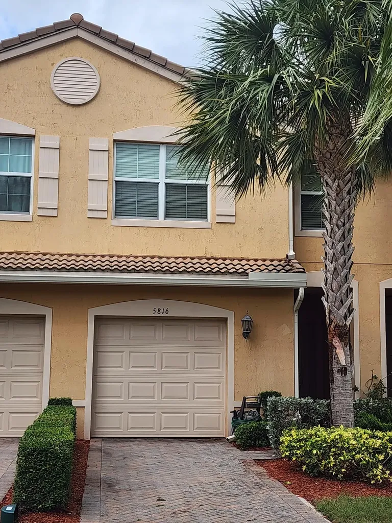 5816 Monterra Club Drive Lake Worth FL 33463