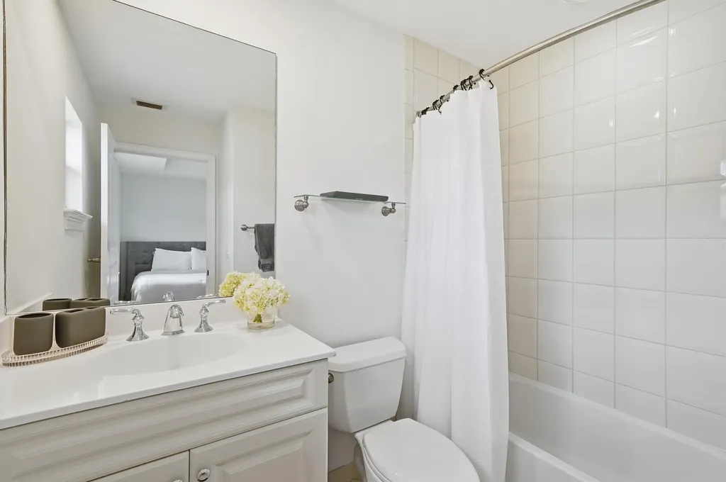 1050 E Heritage Club Circle Delray Beach FL 33483