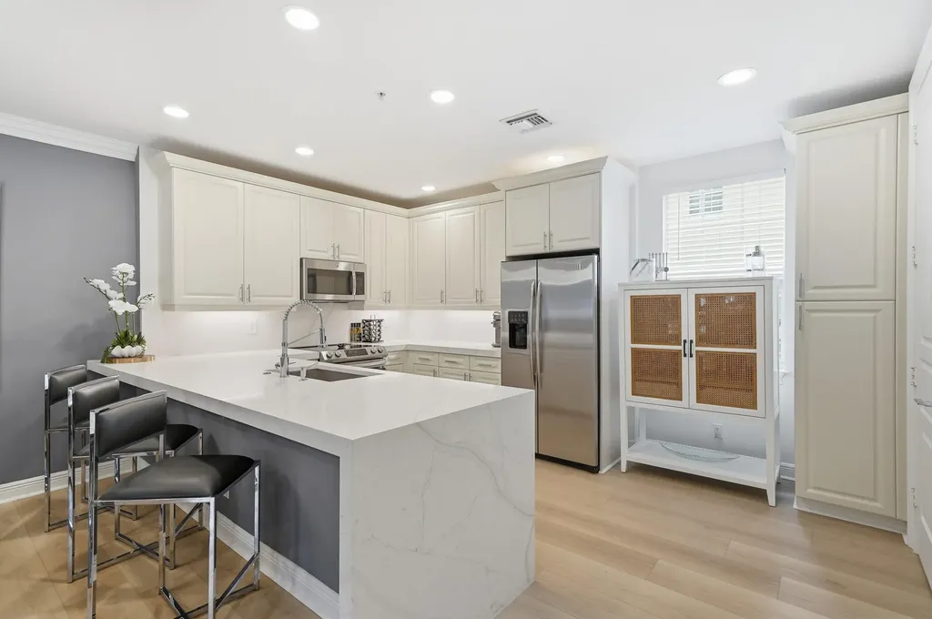1050 E Heritage Club Circle Delray Beach FL 33483