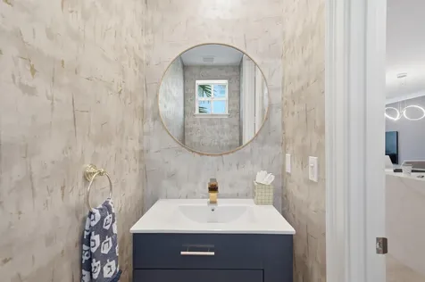1050 E Heritage Club Circle Delray Beach FL 33483