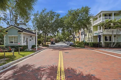 1050 E Heritage Club Circle Delray Beach FL 33483