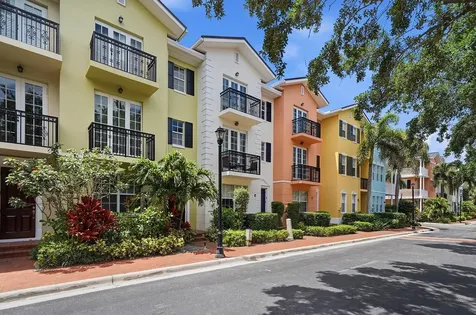 1050 E Heritage Club Circle Delray Beach FL 33483