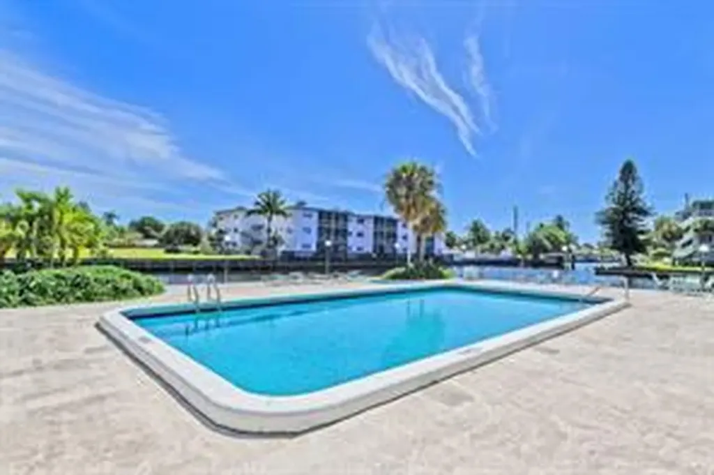 2731 Taft Street Hollywood FL 33020