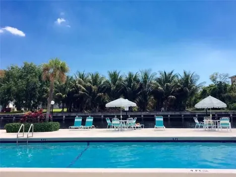 2731 Taft Street Hollywood FL 33020