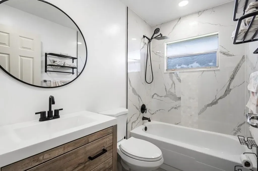 156 Seville Delray Beach FL 33446