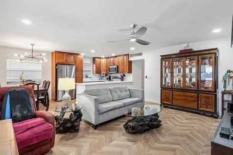 156 Seville Delray Beach FL 33446