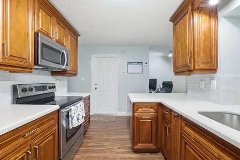 8109 NW 94th Avenue Tamarac FL 33321