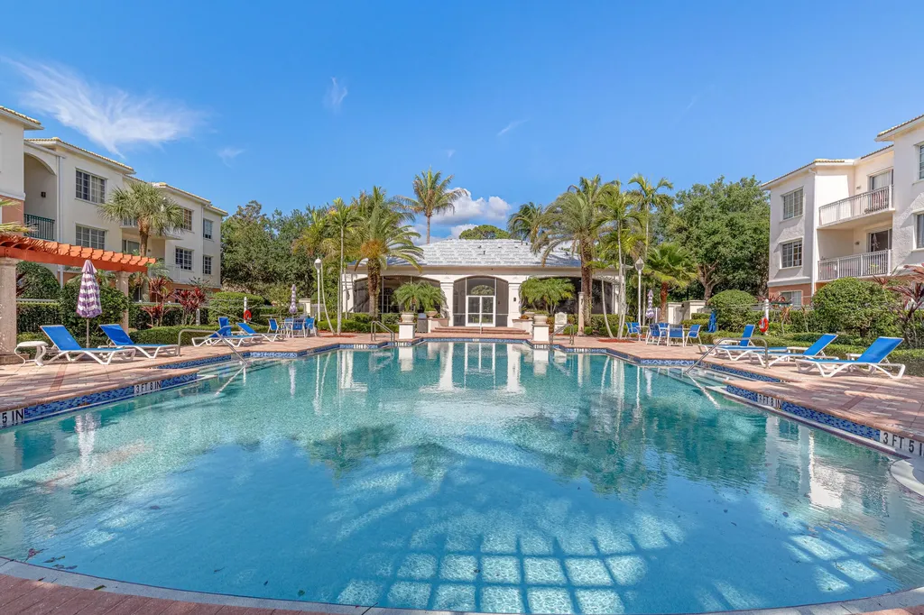 6101 Myrtlewood Circle W Palm Beach Gardens FL 33418