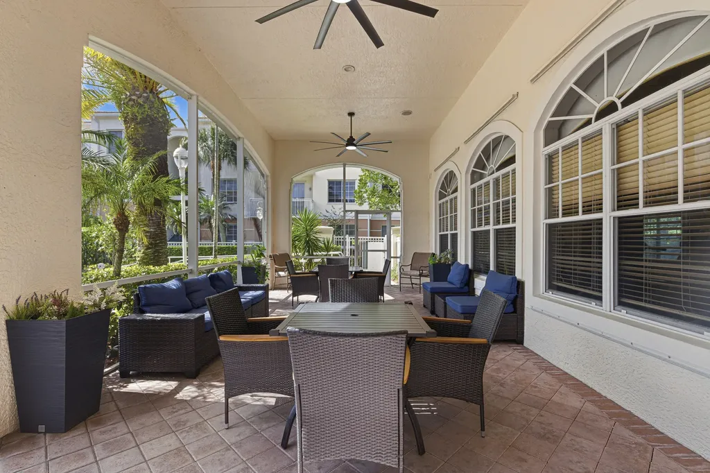 6101 Myrtlewood Circle W Palm Beach Gardens FL 33418