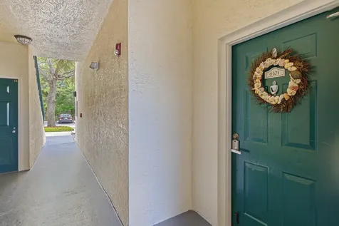 6101 Myrtlewood Circle W Palm Beach Gardens FL 33418