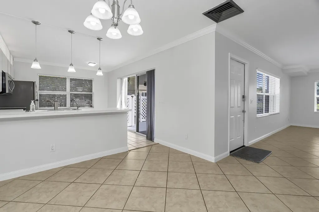 8159 Andover Court Lake Clarke Shores FL 33406