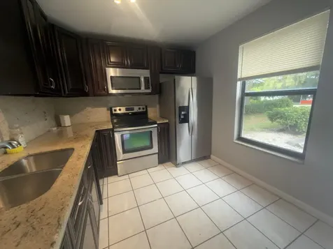 1679 NW 15th NW Boca Raton FL 33432