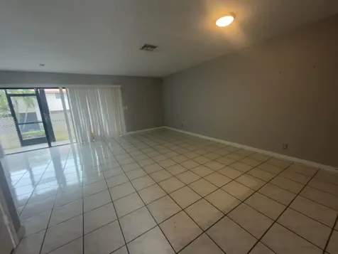 1679 NW 15th NW Boca Raton FL 33432