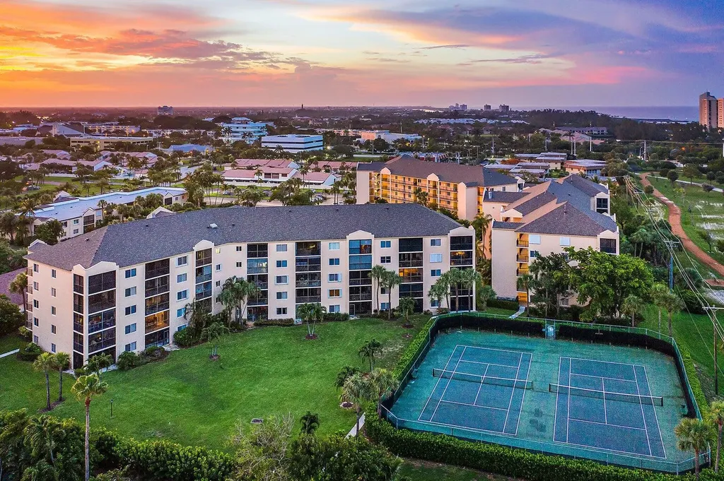 275 Palm Avenue Jupiter FL 33477