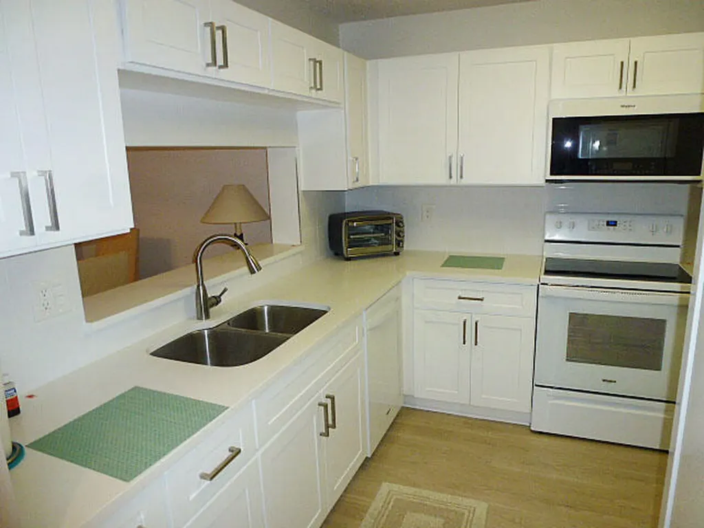 5550 Witney Drive Delray Beach FL 33484