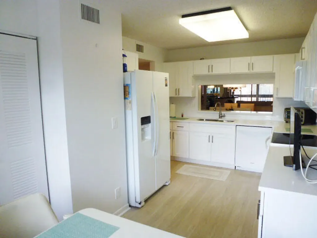 5550 Witney Drive Delray Beach FL 33484