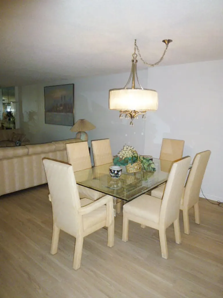 5550 Witney Drive Delray Beach FL 33484