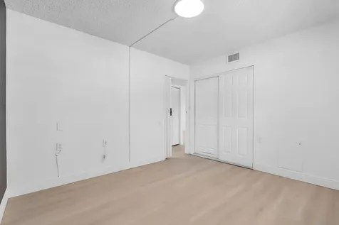 1102 Bahama Bend Coconut Creek FL 33066
