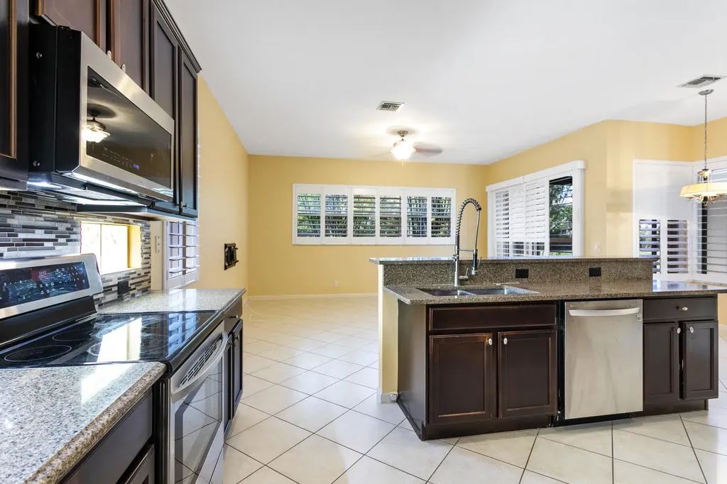 3366 Harness Circle Lake Worth FL 33449