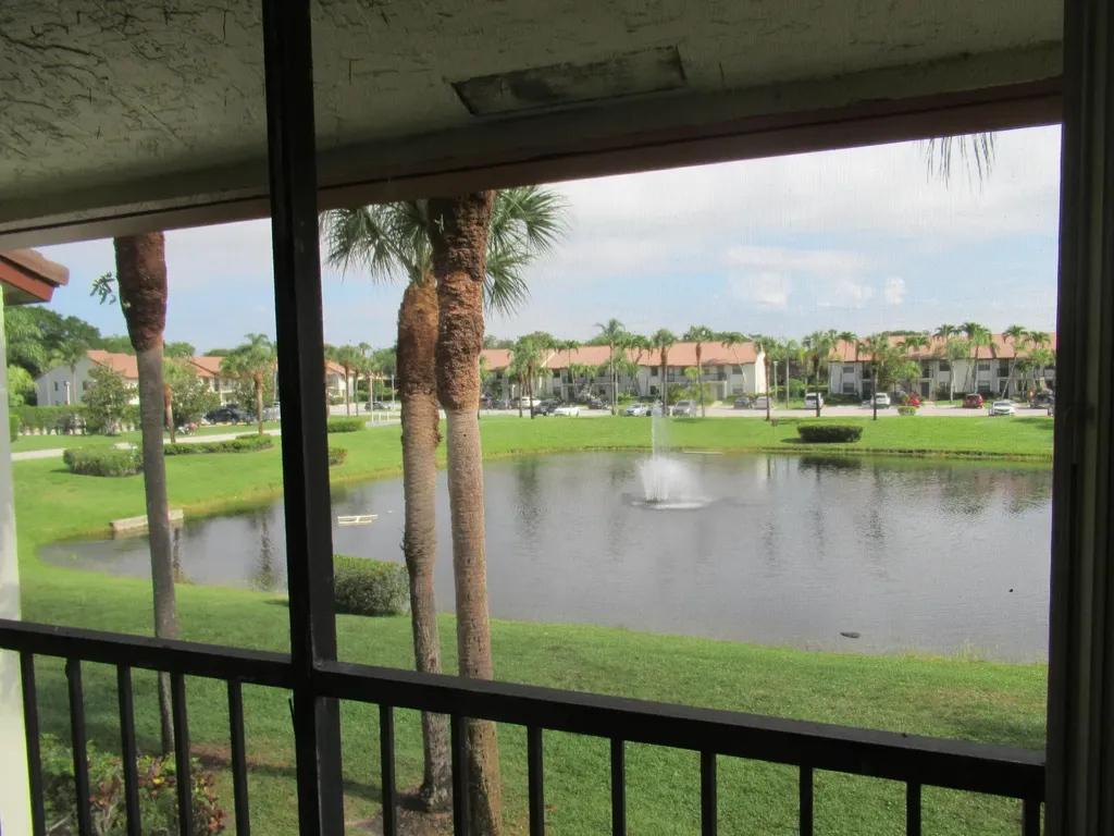 22017 Palms Way Boca Raton FL 33433