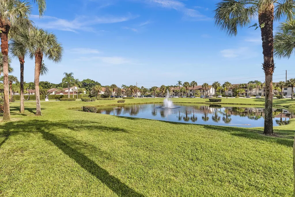 22017 Palms Way Boca Raton FL 33433