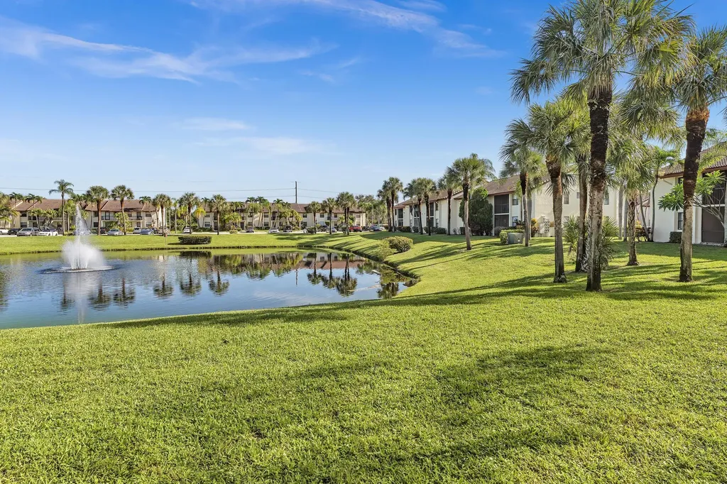 22017 Palms Way Boca Raton FL 33433
