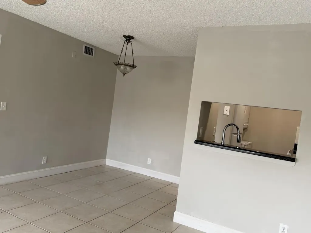 3662 N University Drive Coral Springs FL 33065