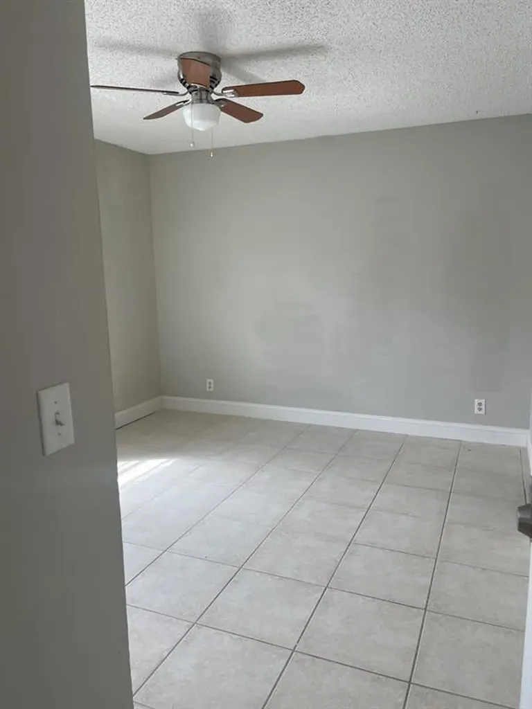 3662 N University Drive Coral Springs FL 33065
