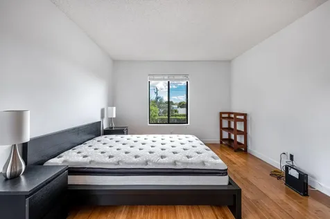 629 Sea Pine Way Greenacres FL 33415