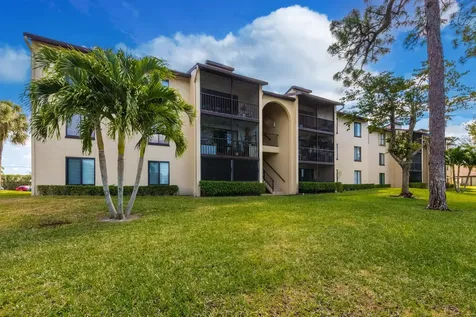 629 Sea Pine Way Greenacres FL 33415