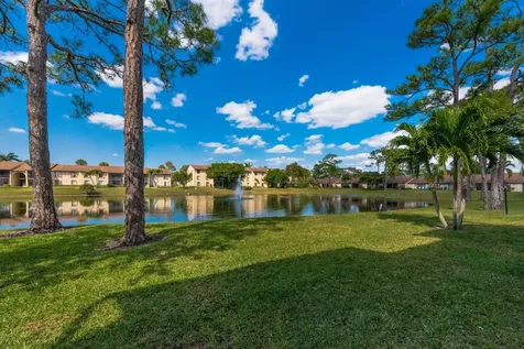 629 Sea Pine Way Greenacres FL 33415