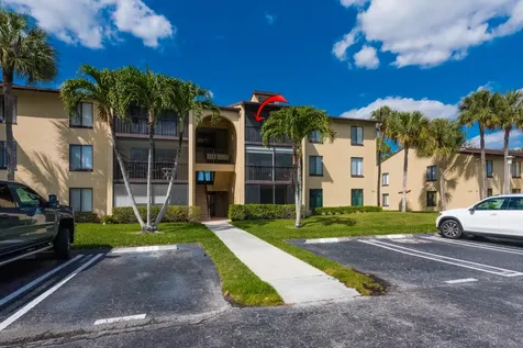 629 Sea Pine Way Greenacres FL 33415