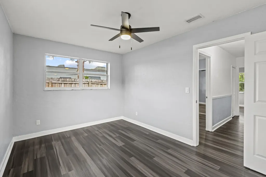180 SE Serenata Court Port St Lucie FL 34983